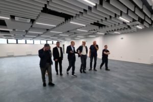 "ULAGANJA U ZDRAVSTVENU INFRASTRUKTURU SU MEĐU PRIORITETIMA VLADE SRBIJE": Macut i Lončar obišli radove na Zavodu za urgentnu medicinu (FOTO)