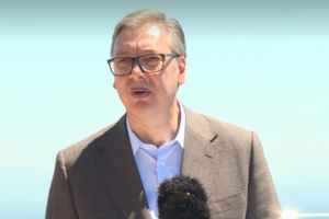 VUČIĆ OBILAZI MOBILNU AMBULANTU U SELU VASILJ KOD KNJAŽEVCA! Predsednik započeo posetu jugoistočnoj Srbiji!