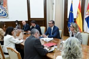 VUČIĆ SE SASTAO SA MINISTARKOM ODBRANE ŠPANIJE! Sledi dodela ordena porodici posthumno odlikovanog podoficira Vojske Srbije!