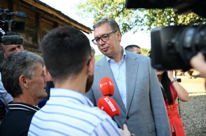 Vučić: Proizvodnja humanoidnih robota u Šapcu počinje 22. ili 29. avgusta