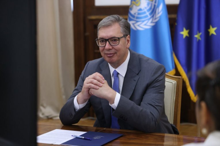 Vučić čestitao premijeru Bernamu: Uveren sam da ćemo nastaviti unapređenje odnose!