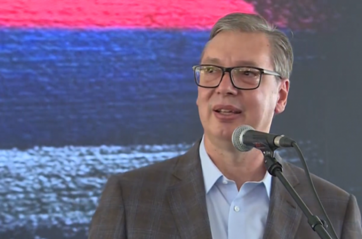 ZA NJEGA PAUZA NE POSTOJI: Predsednik Vučić sutra u poseti opštinama Velika Plana i Svilajnac