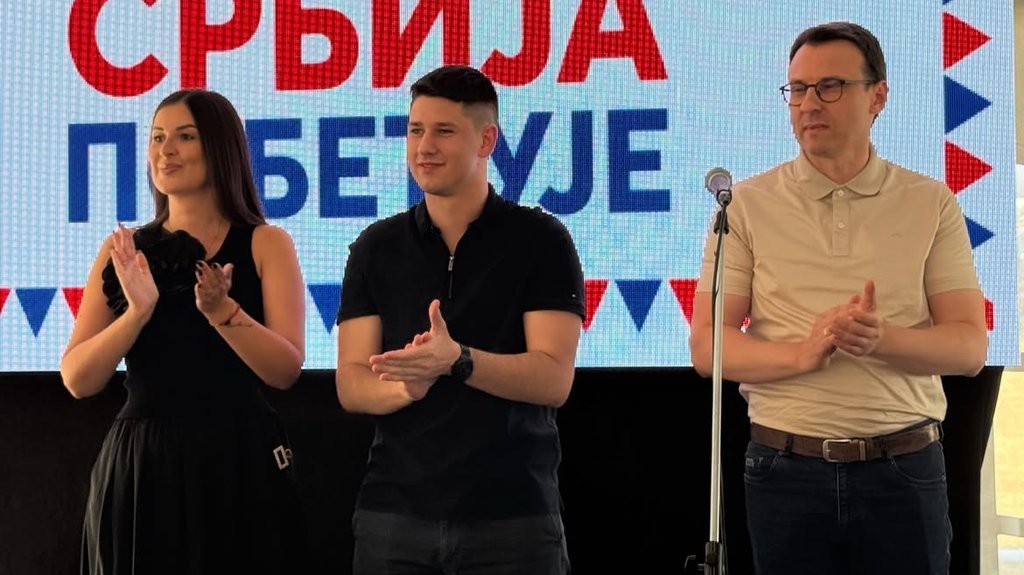 'DRŽAVA I GRAD PIROT VEĆ RADE NA VAŽNIM PROJEKTIMA ZA OVAJ DEO SRBIJE' Miloš Pavlović posetio Novi Zavoj i poručio da se nastavlja borba za bolji živo