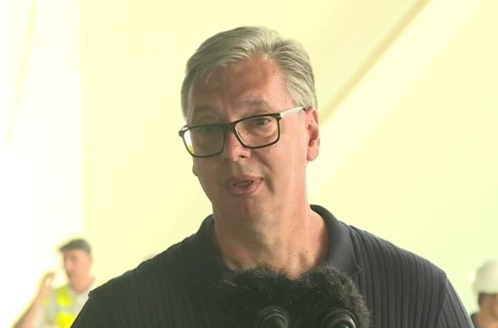 "BEZ OBZIRA NA TO ŠTO SU MNOGI POKUŠALI DA ME ZAUSTAVE, NISU USPELI" Vučić poslao snažnu poruku građanima: Sanjajte velike snove, samo tako Srbija ide