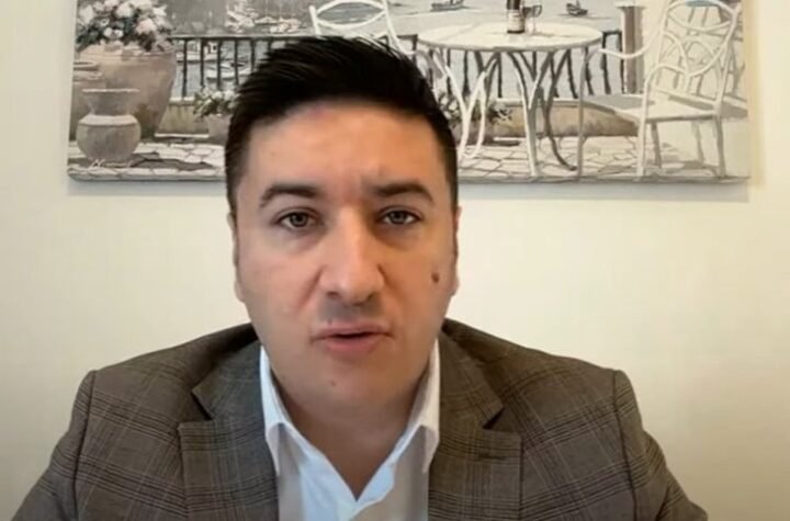 DAJKOVIĆ ZADRŽAN I PRETRESEN NA AERODOMU! Drama u Tivtu, hitno se oglasila Slobodna Crna Gora