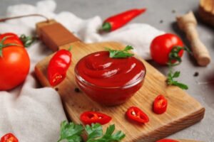DOMAĆI KEČAP PUN UKUSA: Gust, mirisan i bez nepotrebnih dodataka (RECEPT)