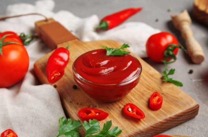 DOMAĆI KEČAP PUN UKUSA: Gust, mirisan i bez nepotrebnih dodataka (RECEPT)