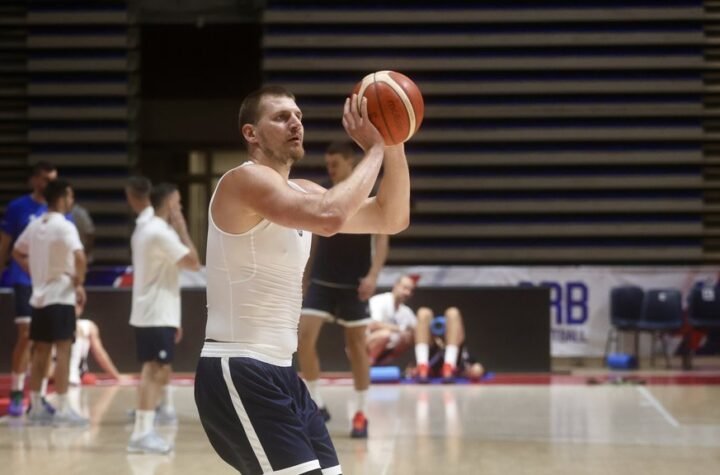 Džoker pokazao zašto je omiljen: Srbin otišao kod frizera u Somboru, ono što mu je dao, ostavilo ga je bez reči