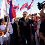 IDEM PREKO ZEMLJE SRBIJE... Histerija blokadera: Ne mogu da podnesu što je Vučić konstantno s narodom i što ga narod oduševljeno dočekuje