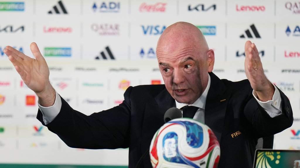 INFANTINO OPTUŽEN DA JE UCENIO MAROKO, FINALE MUNDIJALA ZARAD PODRŠKE: Oglasila se Fifa i objasnila o čemu je reč