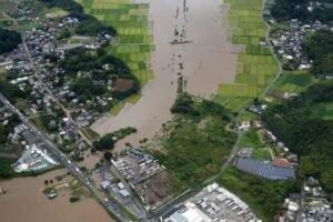 JEZIVI PRIZORI U JAPANU: Raste broj mrtvih u nezapamćenom nevremenu, bujice potopile gradove, hiljade zarobljene na aerodromu!