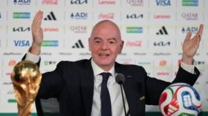 JOŠ JEDNA ŠAMARČINA ZA INFANTINA: Englezi okrenuli leđa prvom čoveku FIFA