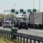 KOLONE NA GRANICAMA! Kamioni na Šidu čekaju pet sati, evo gde je još kritično!