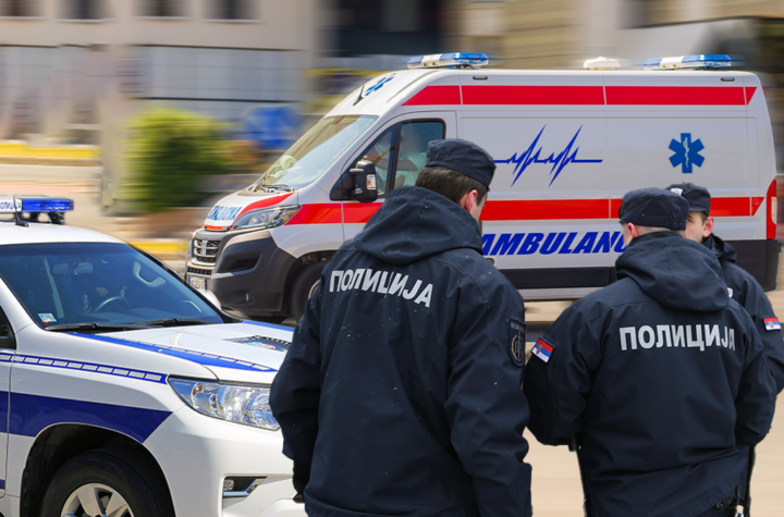 MASOVNA TUČA U CENTRU LAZAREVCA! Više osoba povređeno, među njima i devojke!