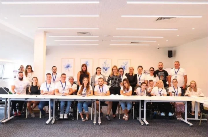 Ministarka Đurđević Stamenkovski otvorila Letnju školu Akademije mladih lidera sa invaliditetom (FOTO)