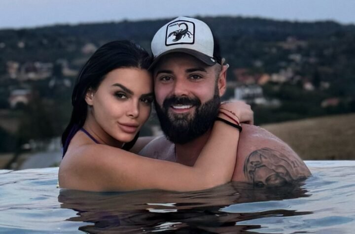 Moćno oglašavanje Luke Vujovića: U bazenu pozirao sa trudnom Anitom, a zbog ovih reči mnogima neće biti dobro! (FOTO)