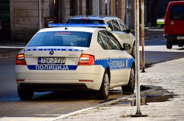 NAČELNIK POLICIJE USMRTIO ŽENU! Motorom uleteo među pešake - IMA I POVREĐENIH!