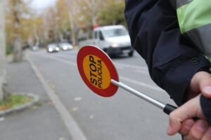 NEMA VIŠE PISANJA KAZNI I RASPRAVE SA POLICIJOM! Saobraćajci u Srbiji dobijaju "moćno oružje", a zbog OVOG UREĐAJA više niko neće moći da se izvuče