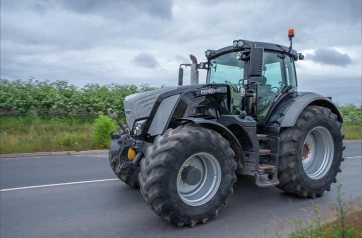 NIJE MU BILO SPASA! Poznatog muzičara ubio traktor!