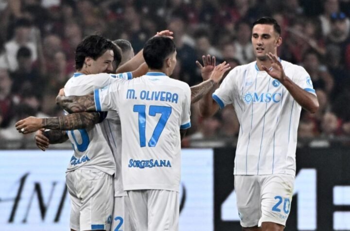 Napolijevih pet minuta u finišu za osvajanje Đenove, minimalac Kaljarija u Parmi (Foto)