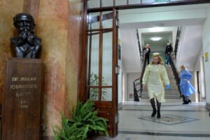 OPASNI VIRUS STIGAO I U SRBIJU! Dva pacijenta u teškom stanju - HITNO SE OGLASIO BATUT!