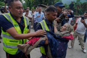 OVO JE DRŽAVLJANKA SRBIJE KOJA JE NESTALA U NEPALU! Vlasti objavile spiskove svih ljudi za kojima se traga!