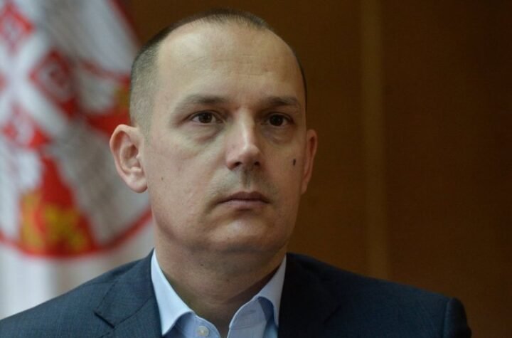 "OVO JE TRAJNA MERA" Ministar Lončar o jeftinijim lekovima: Od danas svi koji dođu u apoteku sa receptom plaćaju znatno manje