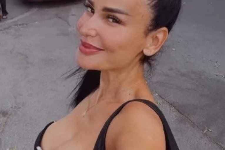 PEVAČICA SE GUŠI U SUZAMA! Oglasila se Indi u jeku drame s Editom, POKAJALA SE ZBOG SVEGA: Kad se naljutimo... (GALERIJA)
