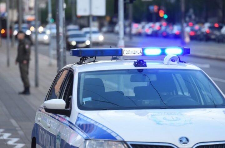 PLJAČKA U RAKOVICI: Obijena pošta, razvaljene prostorije i odnet novac iz kasa