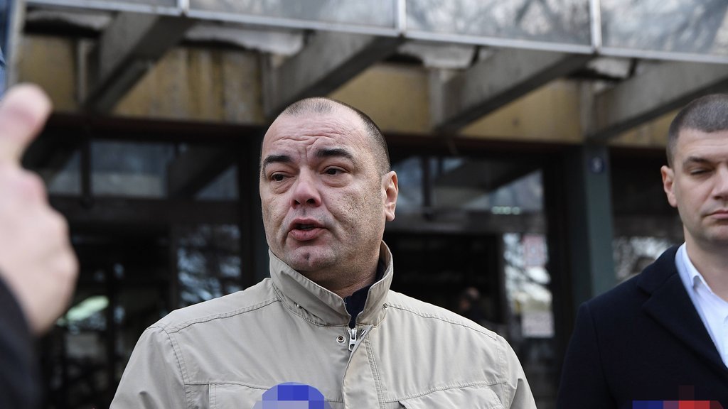 Rat među blokaderima: Ješić ponovo ponižava 'studentsku listu': Posao vatrogasaca je da gase požare