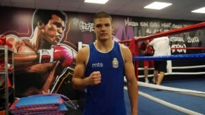 ŠEST MEDALJA ZA SRPSKI BOKS U TARANTU: Pižurica i Kuluhova osvojili srebro, srpski borci nadmašili uspeh iz Orana!