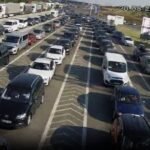 ŠTA JE, BRE, SAD OVO? Zvanično čekanje na granici 40 minuta, a OVA SLIKA pokazuje KILOMETARSKU KOLONU (FOTO)