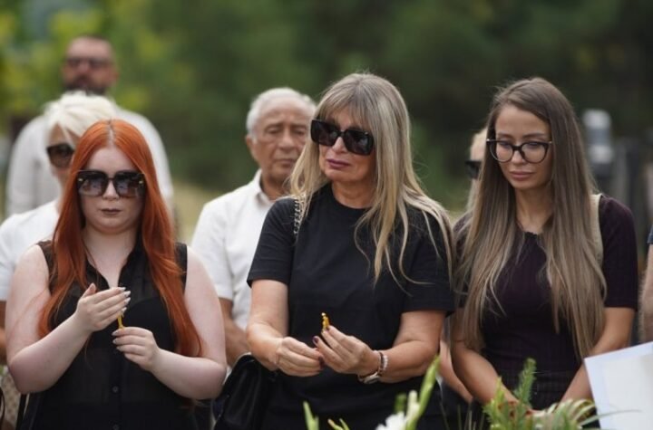"SVE BIH DALA DA MOGU SAŠU DA OŽIVIM!" Suzana Jovanović se RASULA U KOMADE pred kamerama - NIJE MOGAO DA JEDE, SEDI, HODA....