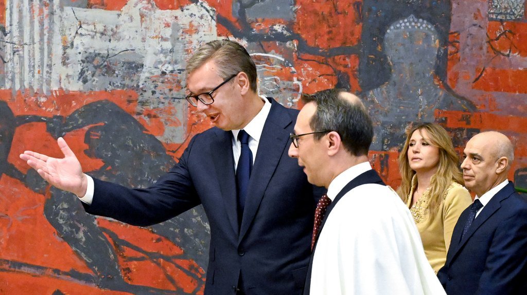 SVEČANOST U PALATI SRBIJA Predsednik Vučić prima akreditive novih 5 ambasadora u Srbiji: Južne Koreje, Alžira, Kazahstana, Nemačke i Austrije