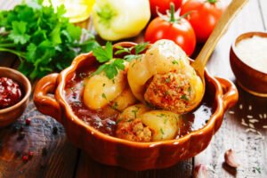 Sočne PUNJENE PAPRIKE iz rerne: Tajna je u jednom koraku zbog kojeg ostaju mekane i ukusne