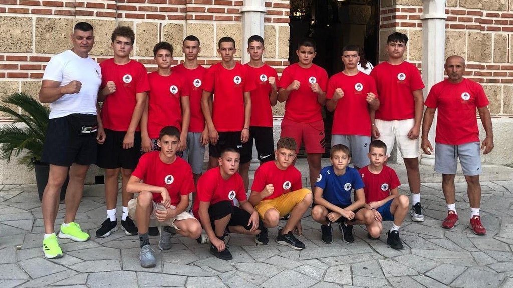 U Trebinju održana Letnja škola sporta „Trebinje 2026“: Mladi bokseri Srbije i Republike Srpske zajedno trenirali i razmjenjivali iskustva