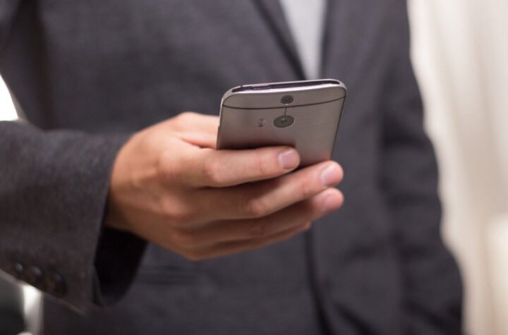 UPOZORENJE! Ako dobijete OVAKVU SMS poruku - NE OTVARAJTE JE! Prevaranti se predstavljaju kao policija