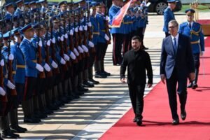 "UVEREN SAM DA ĆE OVA POSETA DOPRINETI DALJEM RAZVOJU NAŠIH ODNOSA!" Vučić nakon svečanog dočeka Zelenskog poslao jasnu poruku! (FOTO)