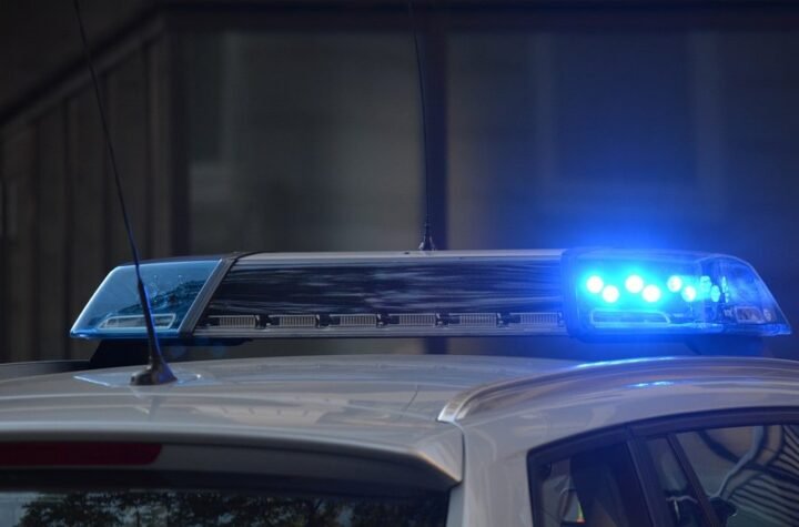 VELIKA AKCIJA POLICIJE U OBRENOVCU: Uhapšeni osumnjičeni za preprodaju droge, zaplenjena marihuana!