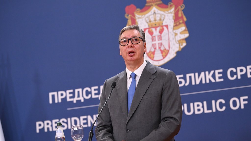 VUČIĆ DANAS OBILAZI RADOVE: Predsednik će obići rekonstrukciju Starog železničkog mosta