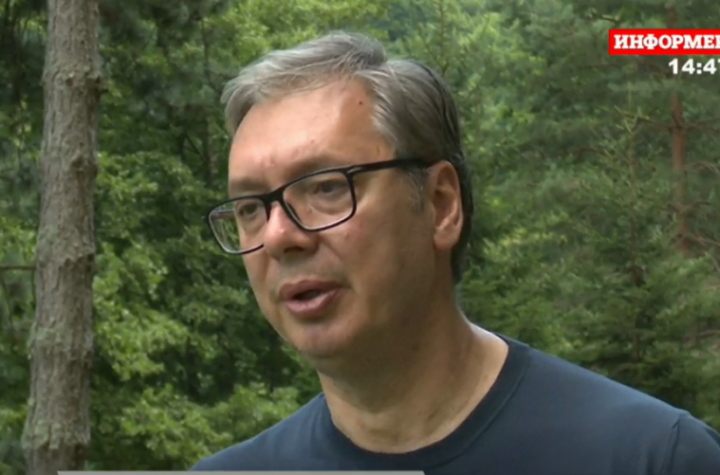 VUČIĆ SE OBRAĆA IZ REPUBLIKE SRPSKE: Nikada se nećemo odreći svojih korena i srpskog roda