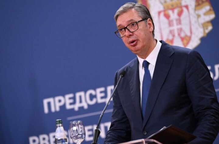 VUČIĆ SE OBRATIO NARODU POLJSKE: "Sa tugom sam primio vest o tragičnoj nesreći u Mađarskoj"