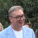 VUČIĆ SUTRA U ŠAPCU! Svečano otvara fabriku robota!
