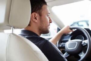 Vozači, oprez na vrućinama: Ekstremne temperature mogu uništiti auto za par minuta – ovih 4 stvari prve stradaju