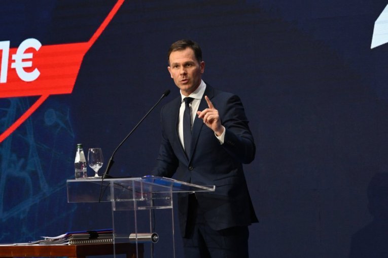 "ZA NAS JE BRIGA PREMA LJUDIMA NAJVAŽNIJA!" Ministar Mali o jeftinijim lekovima i sjajnim ekonomskim rezultatima: Kritikovali su nas, a sada smo NAJBOLJI U EVROPI!