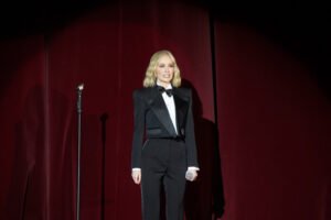 ZA NJU JE VREME STALO! Jelena Rozga slavi rođendan, nikada ne biste pogodili KOLIKO GODINA PUNI - ŠOK!