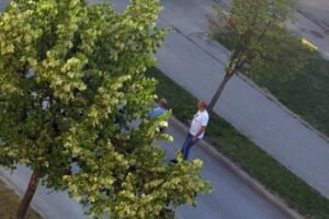 ŽDRALE IZ BLINDIRANOG AUTOMOBILA IZREŠETAO PANDUREVIĆA DOK JE BIO SA DETETOM! Jezivi detalji pucnjave u Istočnom Sarajevu - SVEDOCI U ŠOKU!