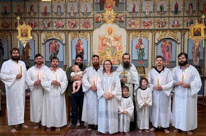 10 AMERIKANACA U ISTOM DANU PREŠLO U PRAVOSLAVLJE: Saborno krštenje u Crkvi Svetog Vasilija Velikog u Sent Luisu