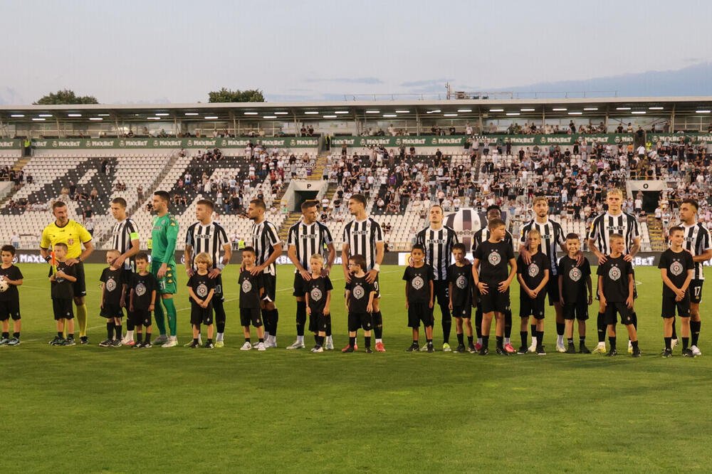 (ANKETA) Na kom mestu na tabeli će Partizan završiti sezonu: Borba za Evropu, zlatna sredina ili za opstanak?