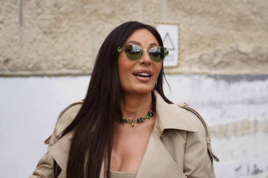 CECA POSLE 30 GODINA PROGOVORILA O FAMOZNOJ OGRLICI: Nosila je kod Minimaksa, pričalo se da je UKRADENA, pevačica progovorila!